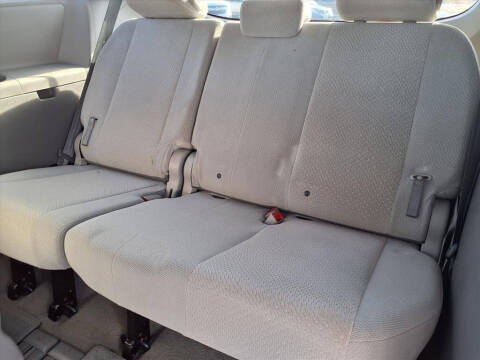 2014 Toyota Sienna LE 8-Passenger