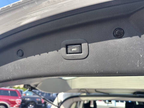 2017 Nissan Armada SL