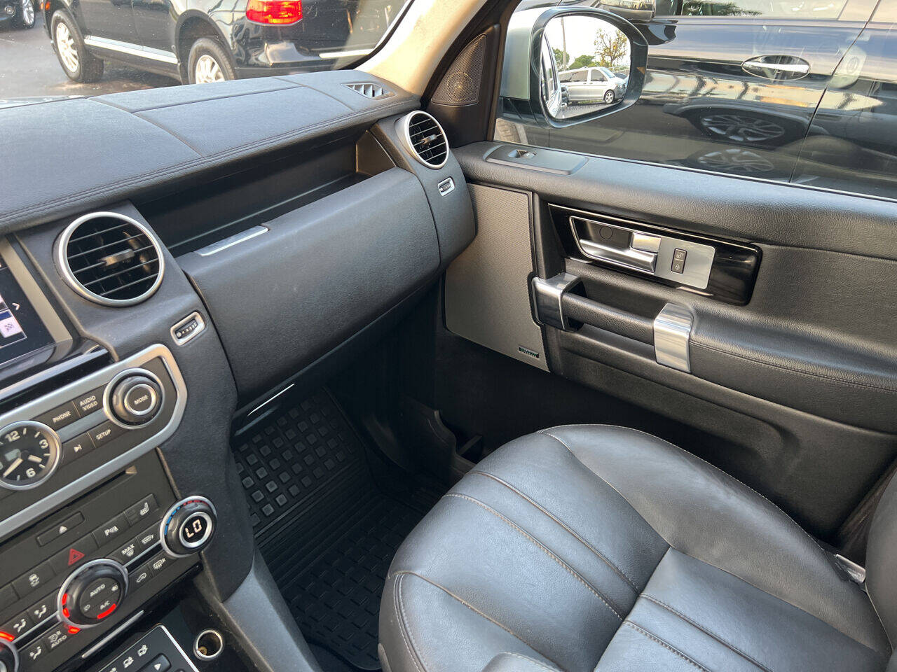 2016 Land Rover LR4  - $20,900