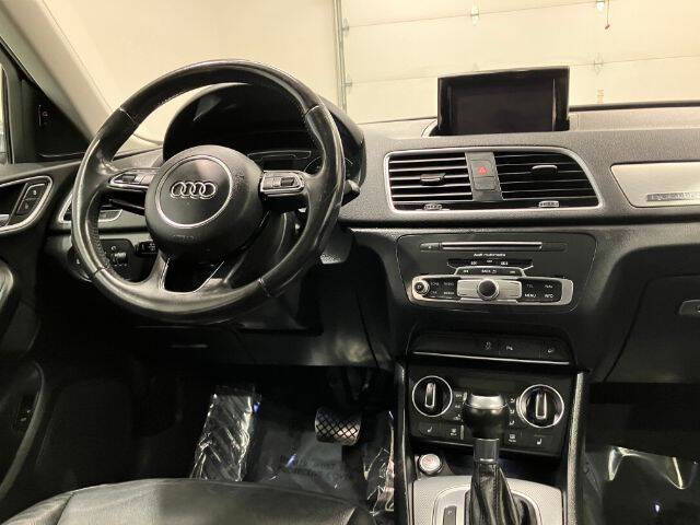 2016 Audi Q3 2.0T quattro Premium Plus