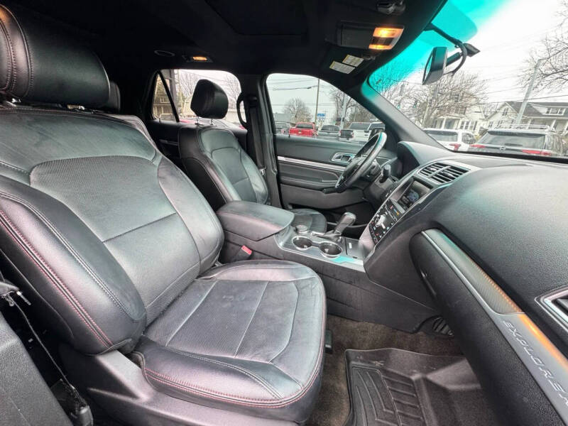 2016 Ford Explorer Sport