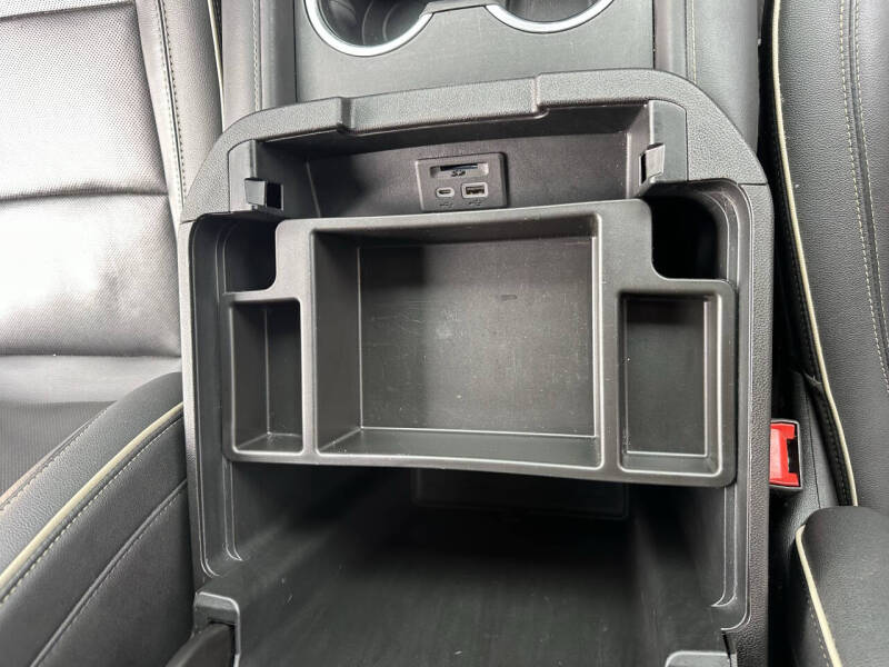 2021 GMC Yukon SLT - Photo 14