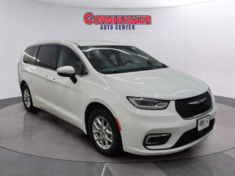 2023 Chrysler Pacifica Touring L Photo