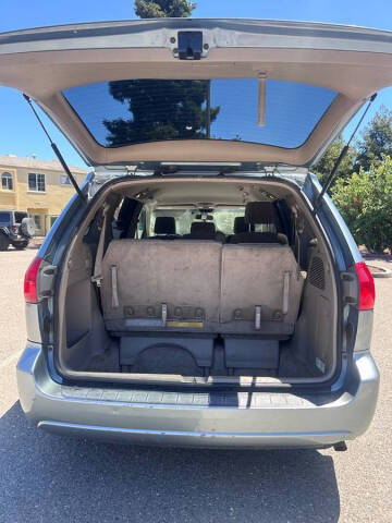 2006 Toyota Sienna CE 7 Passenger