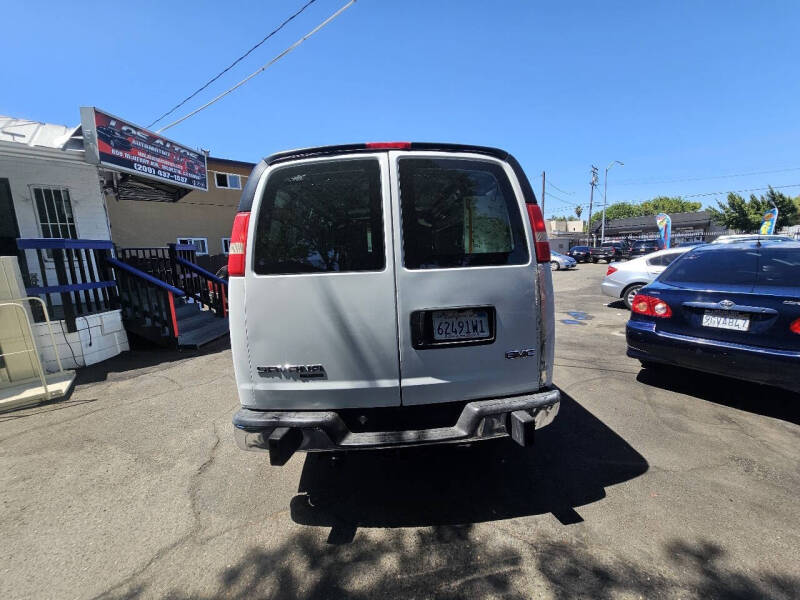 2014 GMC Savana 2500