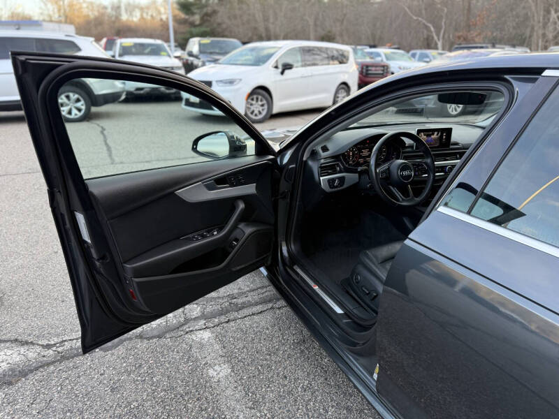 2017 Audi A4 2.0T quattro Premium Plus