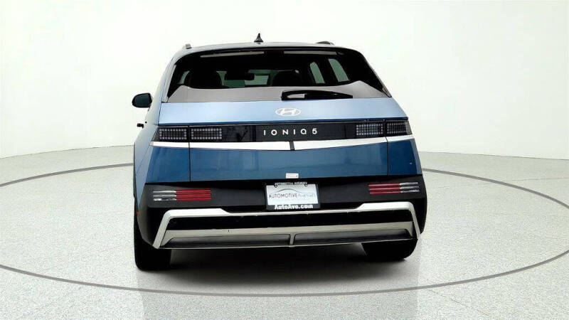 2025 Hyundai Ioniq 5 SEL