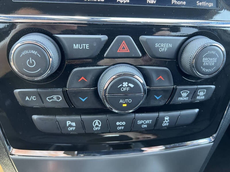 2022 Jeep Grand Cherokee WK Laredo E