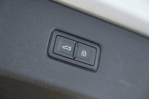 2022 Audi SQ7 4.0T quattro Premium Plus