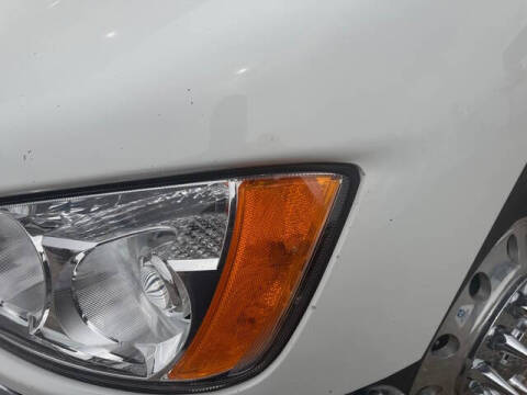 2019 Kenworth T270