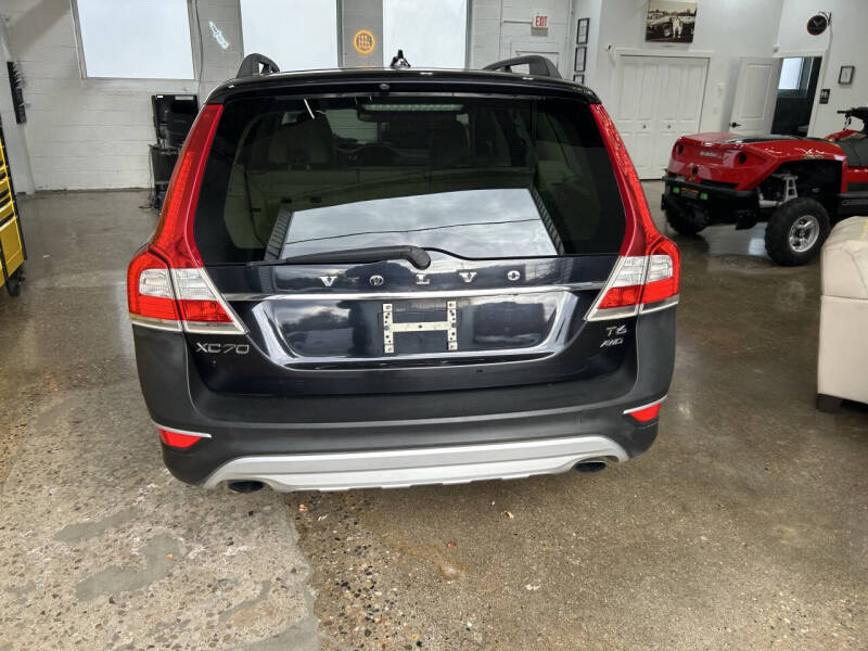 2015 Volvo XC70 T6