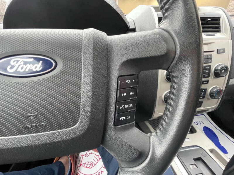 2011 Ford Escape XLT