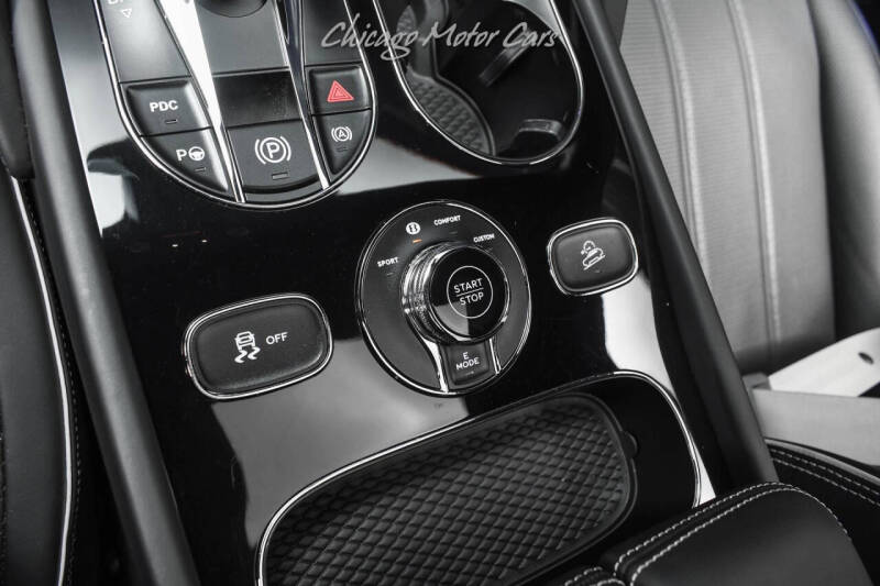 2023 Bentley Bentayga Hybrid