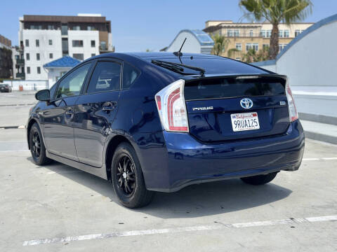 2014 Toyota Prius Three