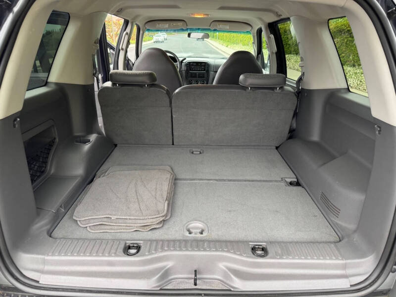 2002 Ford Explorer XLS