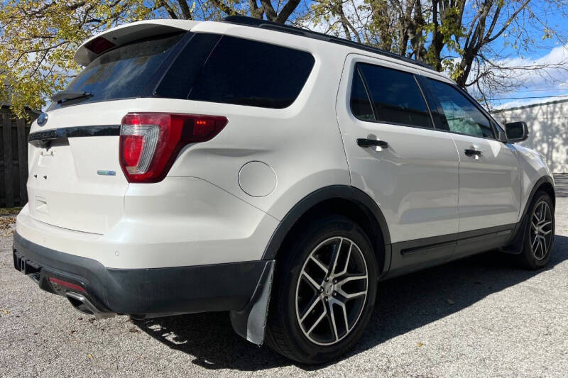 2017 Ford Explorer Sport