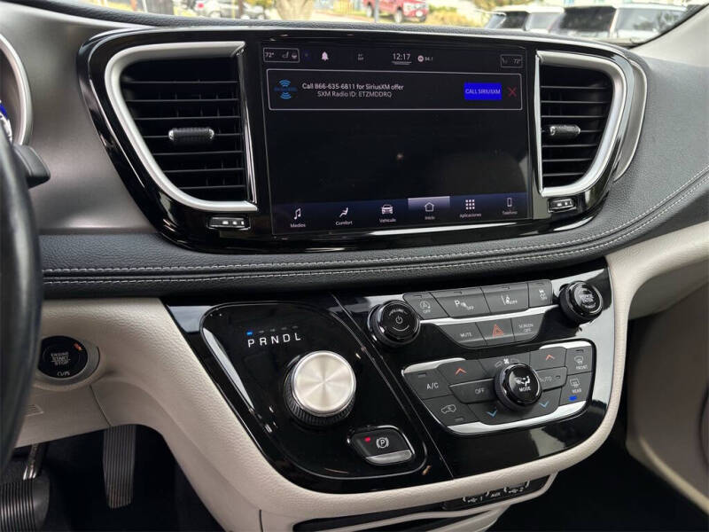 2021 Chrysler Pacifica Touring L