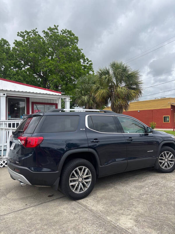 2017 GMC Acadia SLE-2