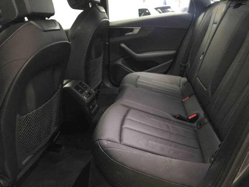 2022 Audi A4 quattro S line Prem Plus 45 TFSI