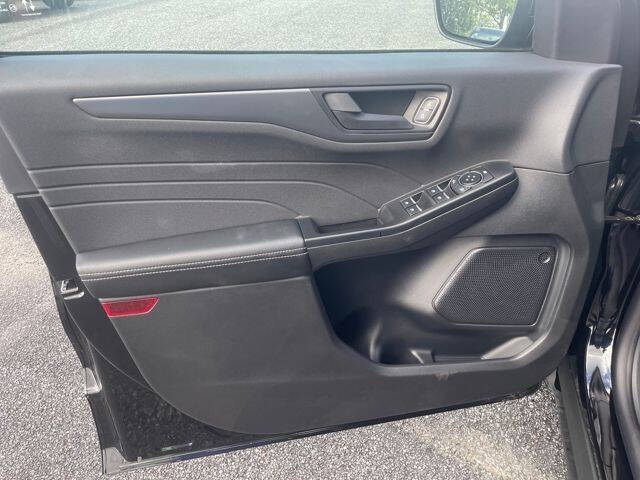 2025 Ford Escape Active