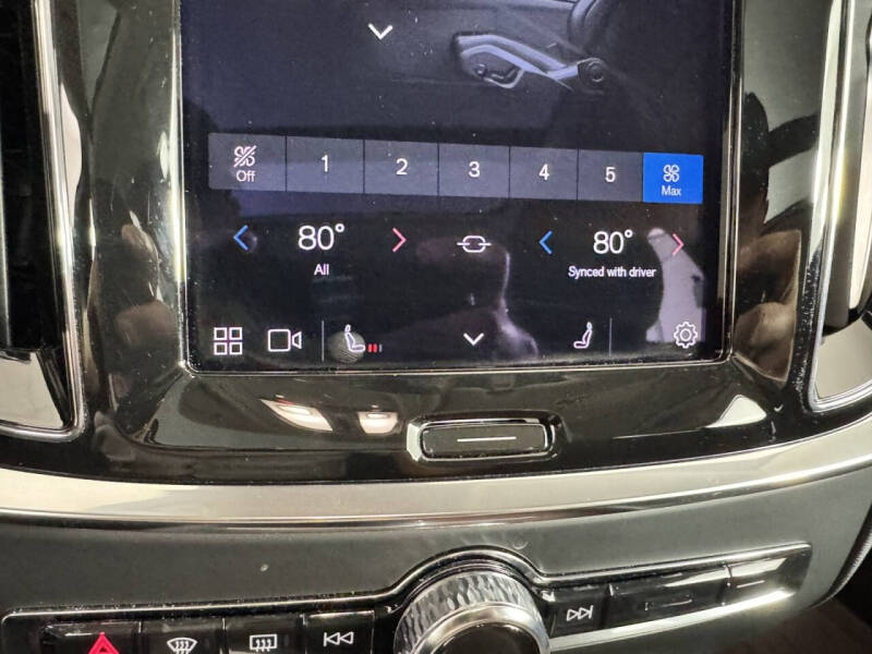 2024 Volvo S60 B5 Plus Dark Theme