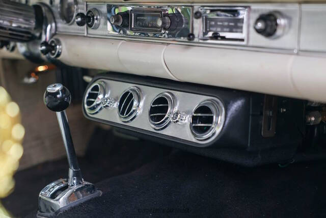 1957 Ford Thunderbird