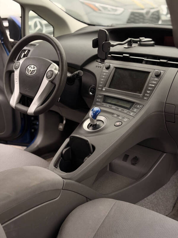 2010 Toyota Prius II