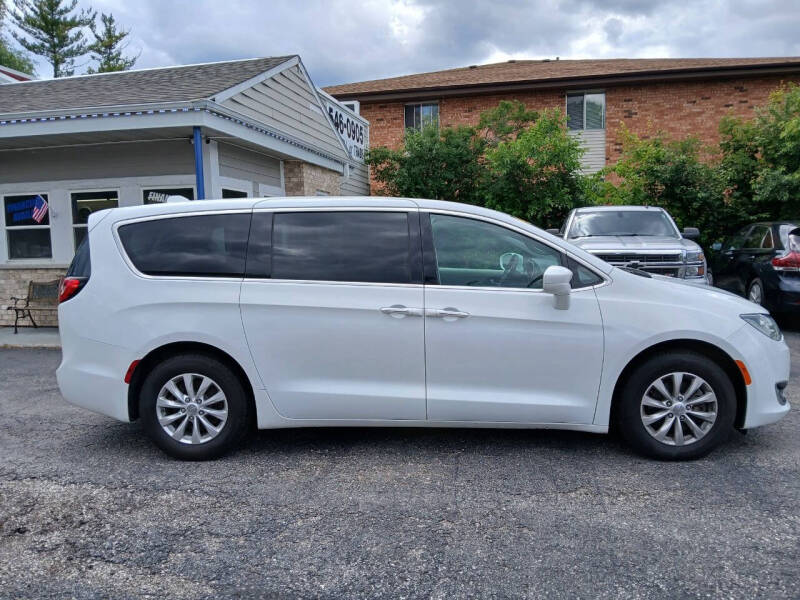 2018 Chrysler Pacifica Touring Plus