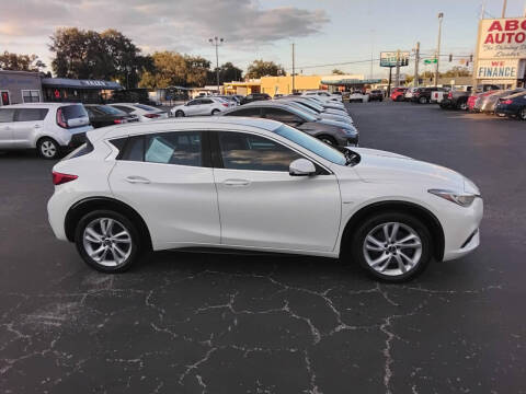 2018 Infiniti QX30
