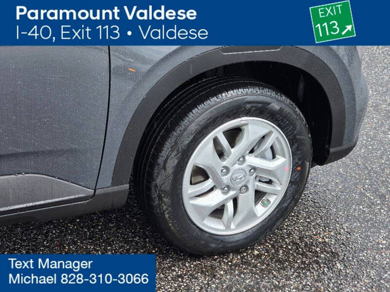 2025 Hyundai Venue SE