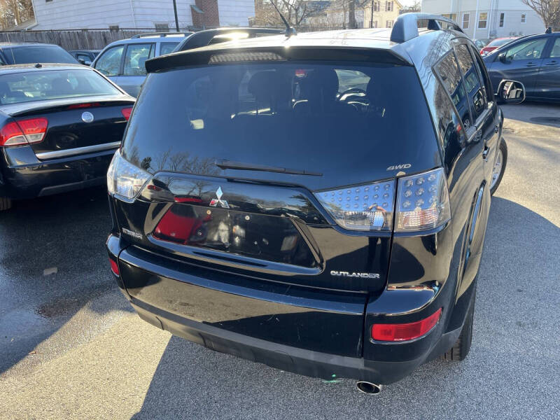 2009 Mitsubishi Outlander ES