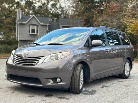 2011 Toyota Sienna XLE 8-Passenger