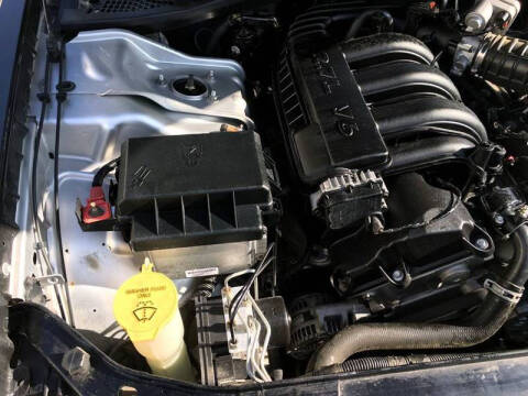 2005 Dodge Magnum SE