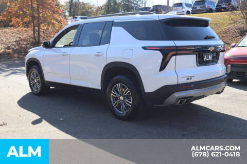 2024 Chevrolet Traverse LT