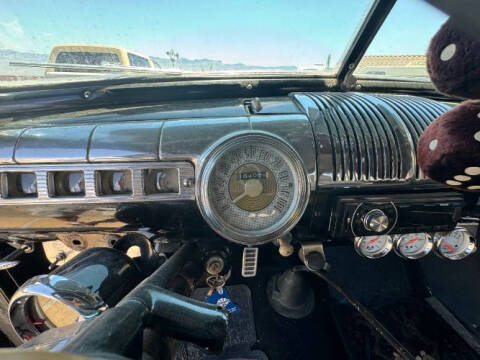 1948 Ford Super Deluxe