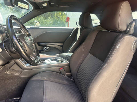 2019 Dodge Challenger SXT