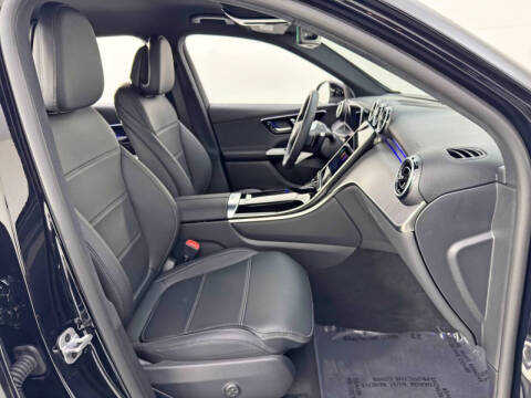 2025 Mercedes-Benz GLC GLC 300