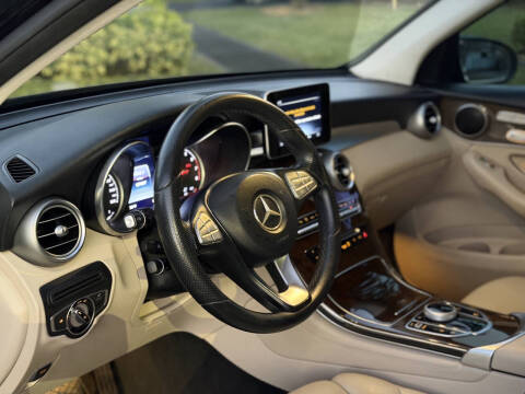 2017 Mercedes-Benz GLC GLC 300