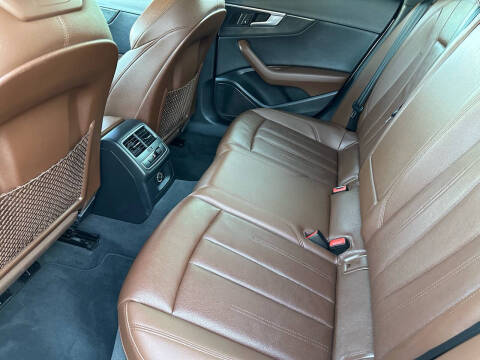 2017 Audi A4 2.0T quattro Prestige