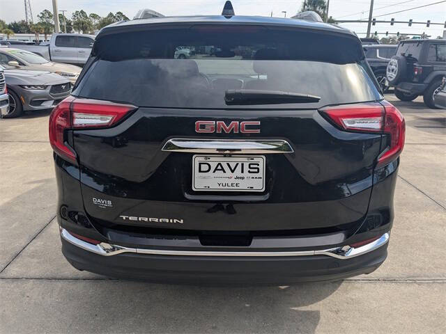 2023 GMC Terrain SLT