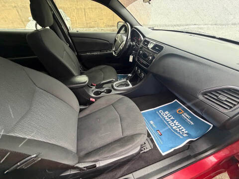 2012 Chrysler 200 Touring