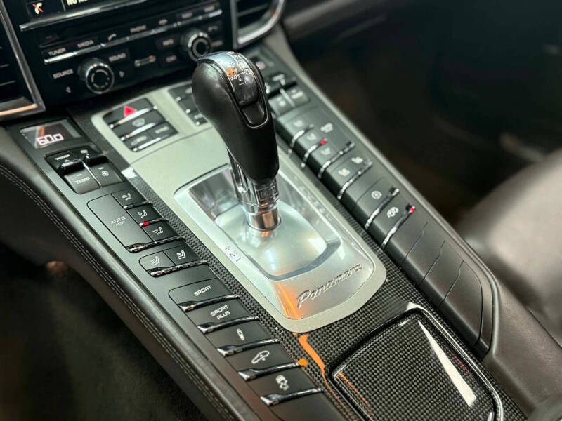 2016 Porsche Panamera GTS