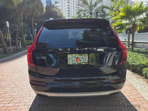 2018 Volvo XC90 T6 Momentum