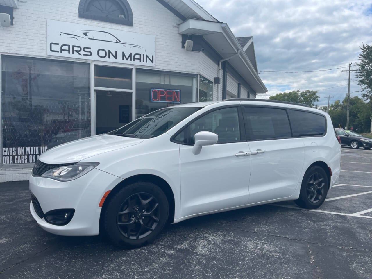 2018 Chrysler Pacifica for sale at Cars On Main in Findlay, OH