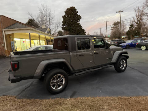 2020 Jeep Gladiator Sport