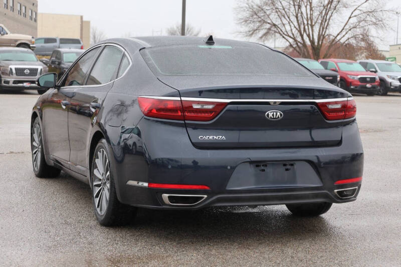 2018 Kia Cadenza Premium