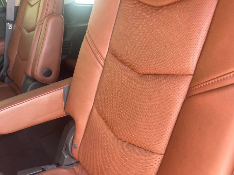 2015 Cadillac Escalade Luxury