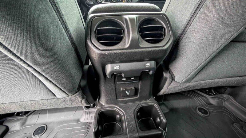 2024 Jeep Gladiator Willys