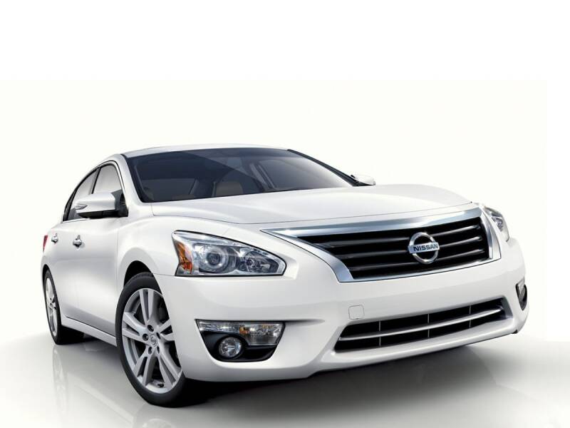 2015 Nissan Altima for sale at Tom Wood Honda in Anderson IN