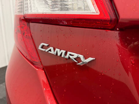 2014 Toyota Camry Hybrid LE